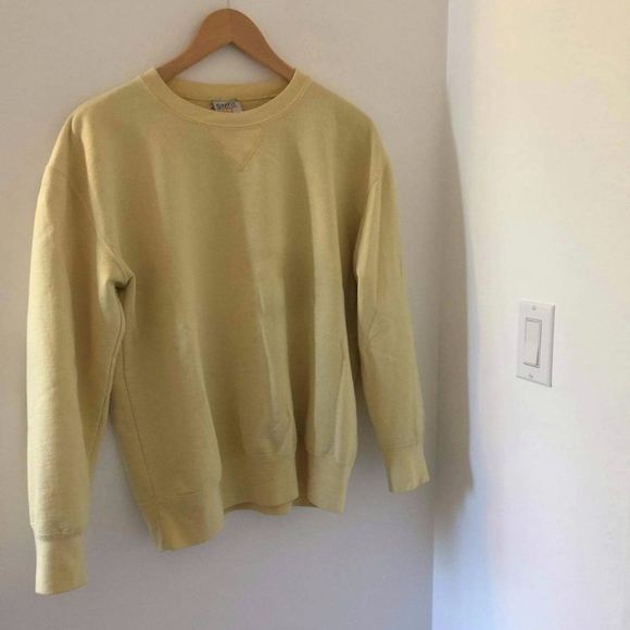 yellow crew neck sweater - Picture 2 of 3